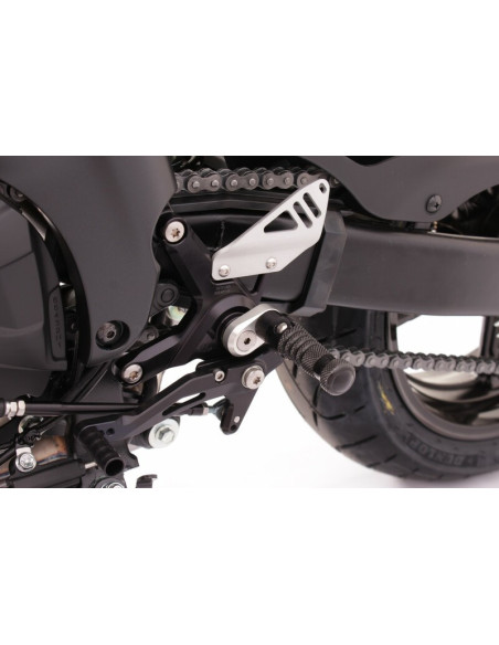 Commandes reculées ajustables GILLES TOOLING RCT10GT noir Suzuki SV650