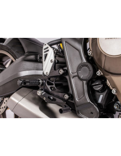 Commandes reculées GILLES TOOLING FXR noir Honda 2