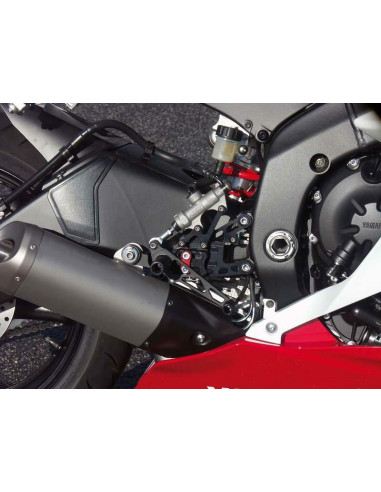 COMMANDES RECULEES MULTIPOSITION POUR YZF-R6 06-07