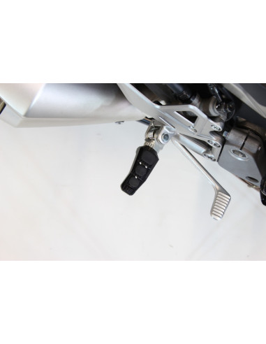 Repose-pieds passager GILLES TOOLING Touring noir Yamaha YZF-R1