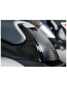 Antidérapant Format : 141.4x220mm. Carbone