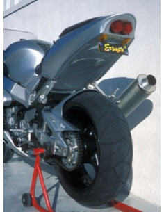 Passage de roue Ermax(à  modifier pour conformité) pour CBR 900 R 2000/2001 avec trous  pour feux 