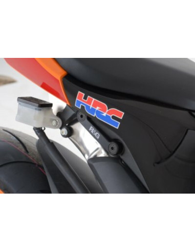 Caches orifices repose-pieds arrière R&G RACING noir Honda CBR600RR