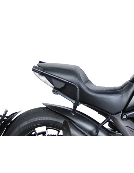 Fixation 3P system SHAD pour DUCATI DIAVEL 1200 14
