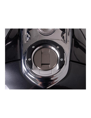 Fixation de sacoche de réservoir...