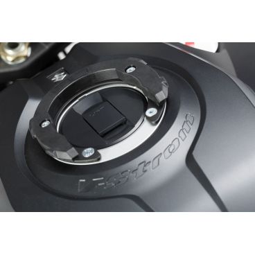 Kit Adaptable Pour Fixation De Sacoche R Servoir Quick Lock Evo Noir Suzuki V Strom