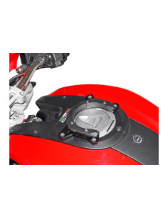 Kit adaptable pour fixation...