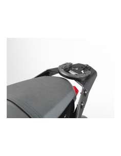 Kit adaptable pour fixation...