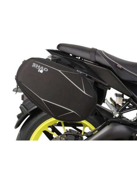 Support SHAD sacoche latérale pour YAMAHA MT 09 /SP 13-18 gros plan