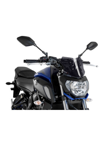 Saute vent PUIG Naked New genration SPORT pour YAMAHA MT-07 2019 fumé foncé vue 3/4