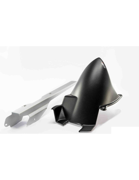 Garde boue arriere PUIG pour Yamaha MT 07 Tracer simili carbone details