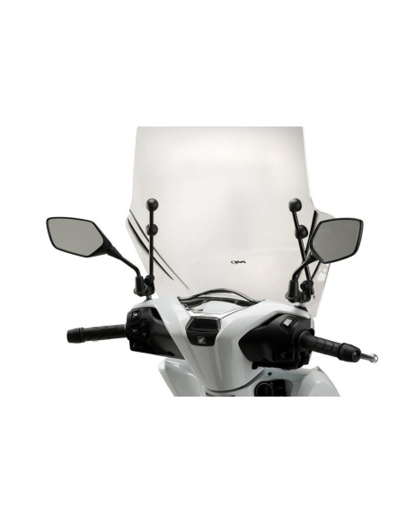 Pare brise T X Honda Scoopy SH 125 gros plan